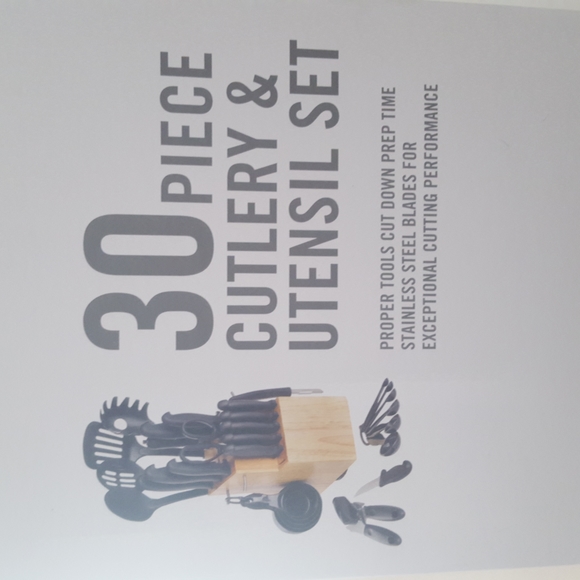 Martha Stewart essentials 30 piece cutlery and utensil set black New - Picture 4 of 13